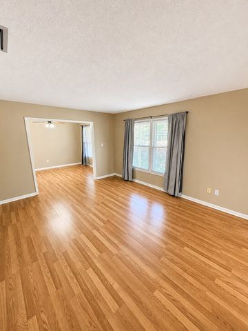 2002 Hardwick, Dothan, AL 36303