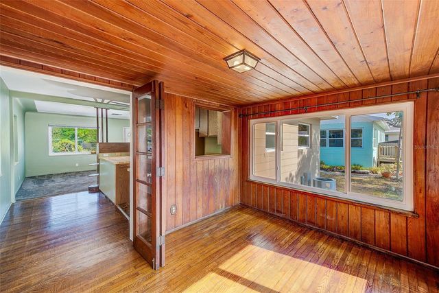 5272 48TH TERRACE N, St Petersburg, FL 33709