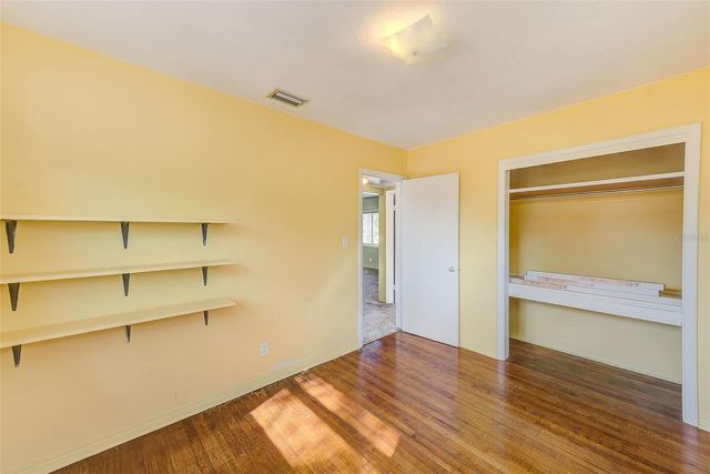 5272 48TH TERRACE N, St Petersburg, FL 33709