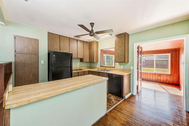 5272 48TH TERRACE N, St Petersburg, FL 33709