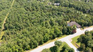 000 Fox Hollow Road, Reeds Spring, MO 65737