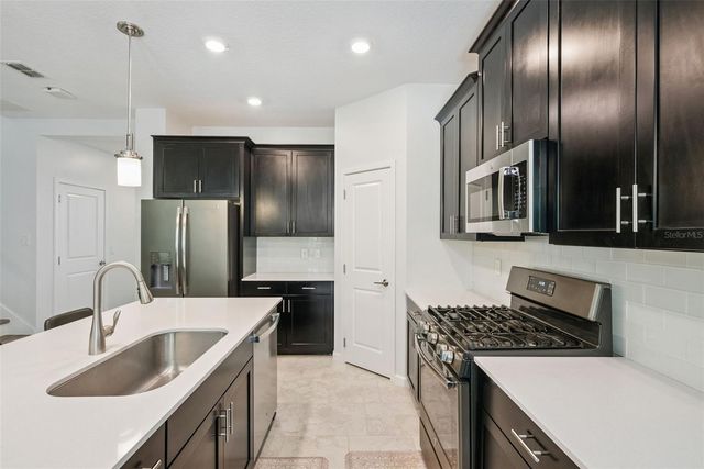 1235 DORA PARC LANE, Mount Dora, FL 32757