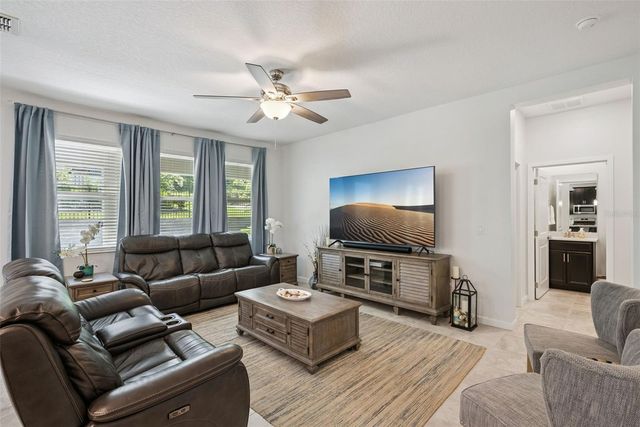 1235 DORA PARC LANE, Mount Dora, FL 32757