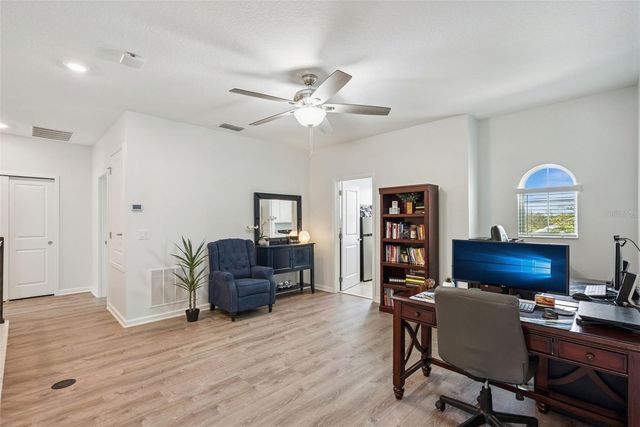 1235 DORA PARC LANE, Mount Dora, FL 32757