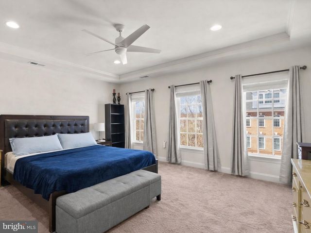 7897 CARBONDALE WAY, Springfield, VA 22153