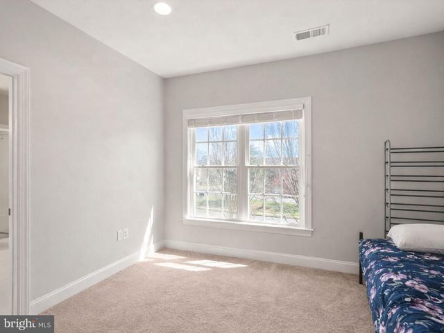 7897 CARBONDALE WAY, Springfield, VA 22153