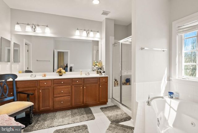 7897 CARBONDALE WAY, Springfield, VA 22153