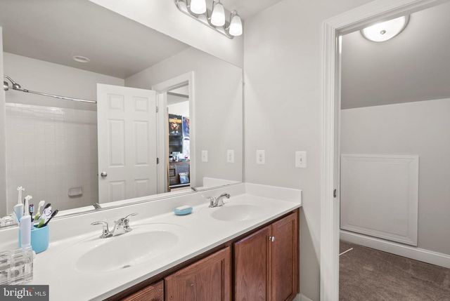 7897 CARBONDALE WAY, Springfield, VA 22153