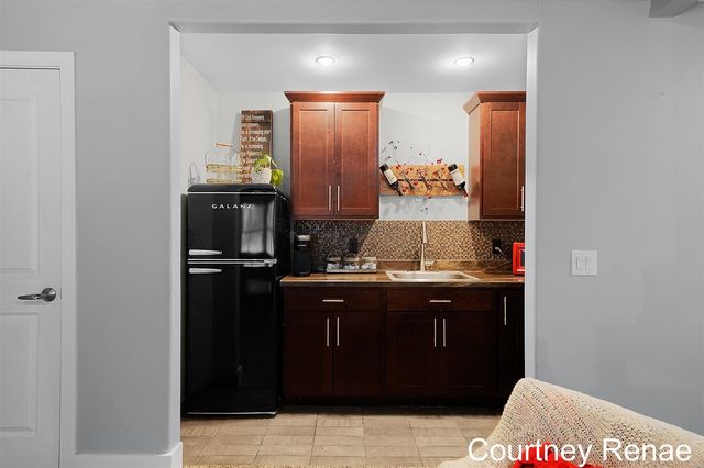 4706 Sundial Drive, Grand Rapids, MI 49525