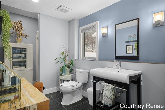 4706 Sundial Drive, Grand Rapids, MI 49525