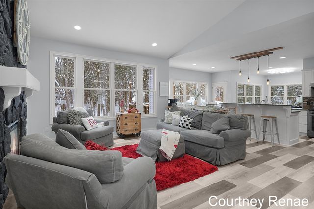 4706 Sundial Drive, Grand Rapids, MI 49525