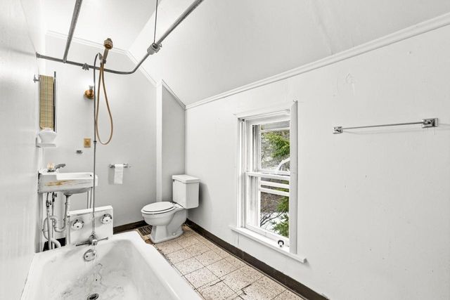 155 W Myrtle Street, Duluth, MN 55811