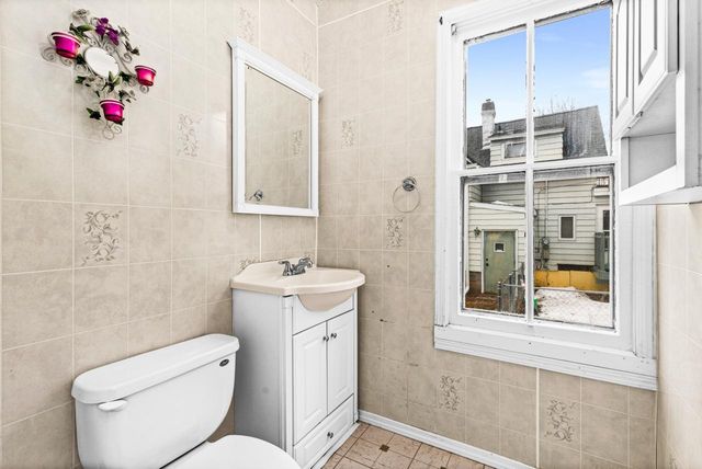 155 W Myrtle Street, Duluth, MN 55811