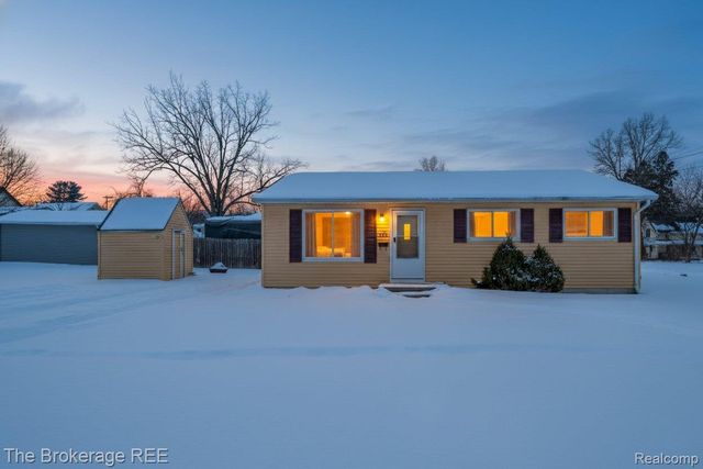 105 Washington Street, Clio, MI 48420