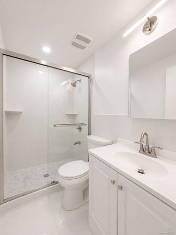 18940 44th Avenue Fl1, Flushing, NY 11358