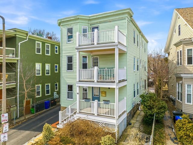 141 South St 2, Boston, MA 02130