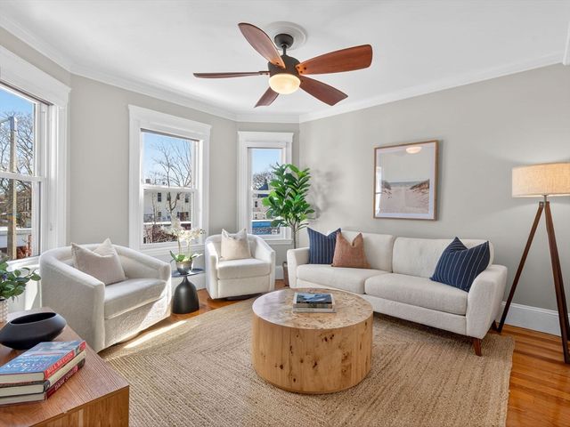 141 South St 2, Boston, MA 02130