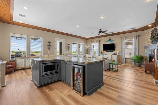 209 S Front Street, Freeport, TX 77541