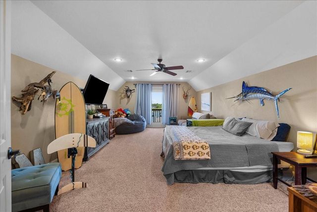 209 S Front Street, Freeport, TX 77541