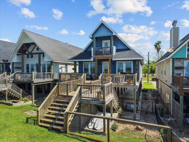 209 S Front Street, Freeport, TX 77541