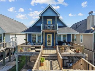 209 S Front Street, Freeport, TX 77541