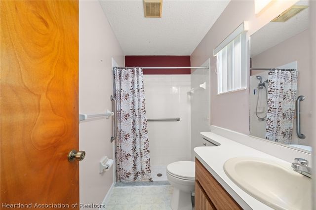 3838 Thunderbird Hill Circle, Sebring, FL 33872