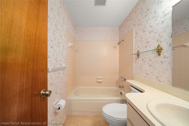 3838 Thunderbird Hill Circle, Sebring, FL 33872