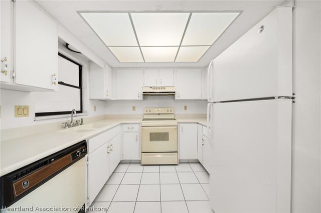 3838 Thunderbird Hill Circle, Sebring, FL 33872