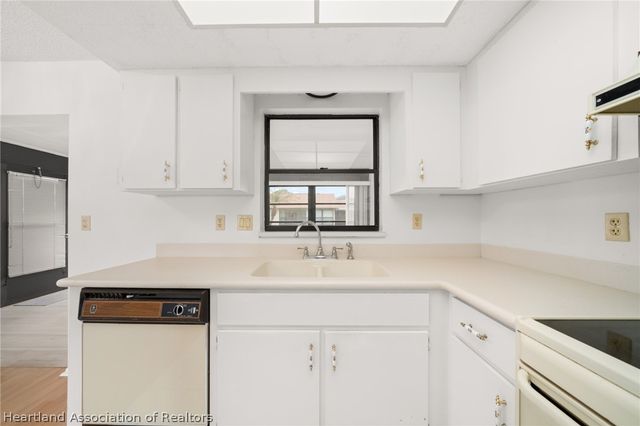 3838 Thunderbird Hill Circle, Sebring, FL 33872