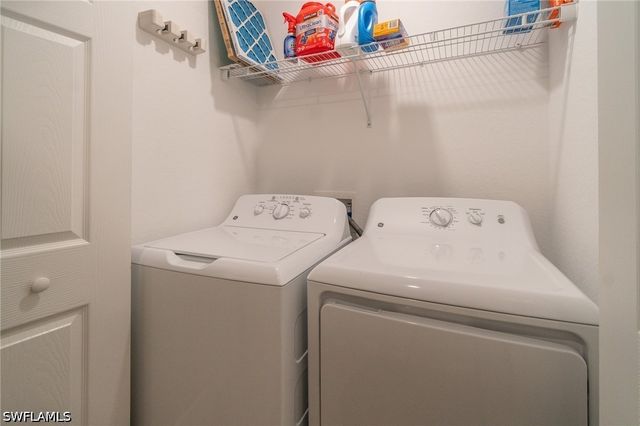 9596 Trevi CT 5414, Naples, FL 34113