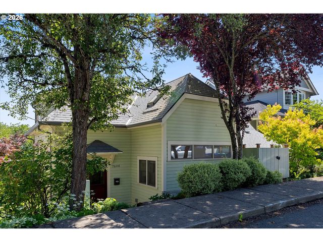 7608 S HOOD Ave, Portland, OR 97219