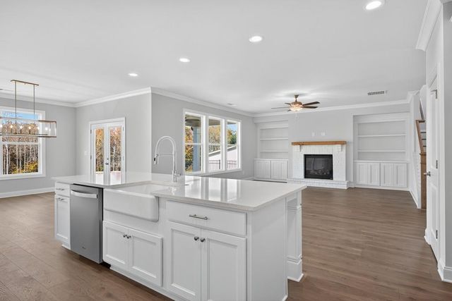 5662 Evelyn Lane, Flowery Branch, GA 30542