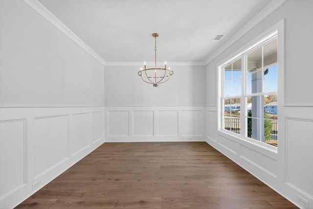 5662 Evelyn Lane, Flowery Branch, GA 30542