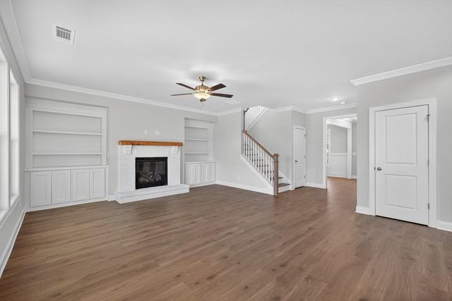 5662 Evelyn Lane, Flowery Branch, GA 30542