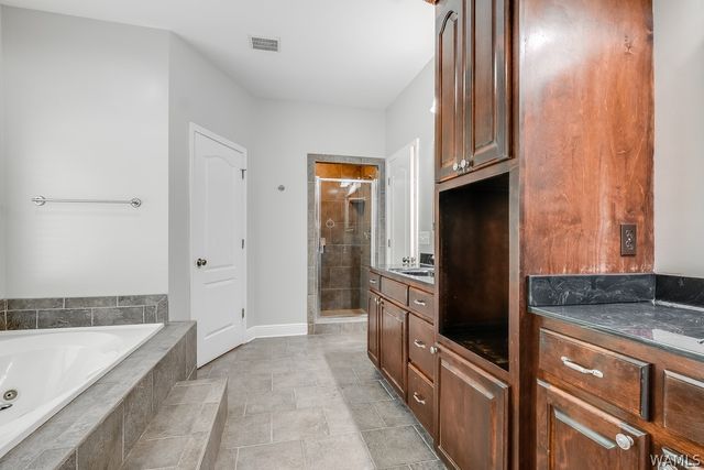 12447 Cherokee Trail, Northport, AL 35475