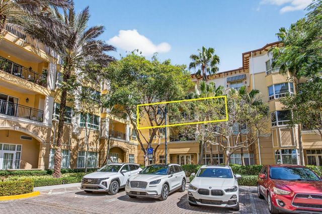 16102 Emerald Estates Drive 325, Weston, FL 33331