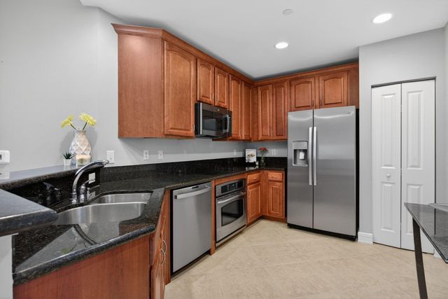 16102 Emerald Estates Drive 325, Weston, FL 33331