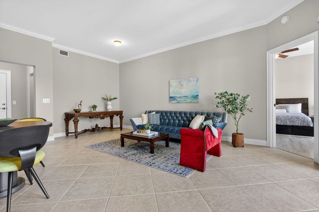 16102 Emerald Estates Drive 325, Weston, FL 33331