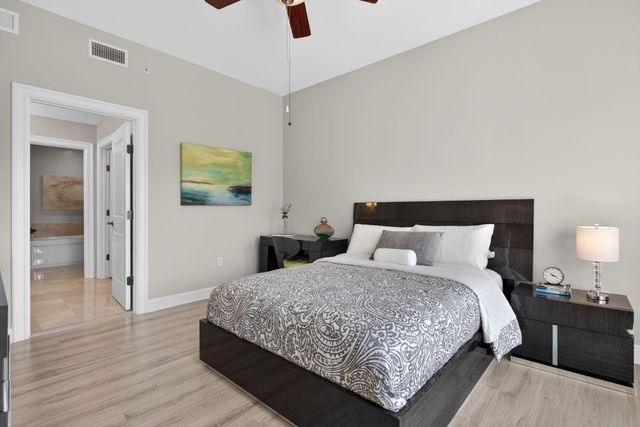 16102 Emerald Estates Drive 325, Weston, FL 33331