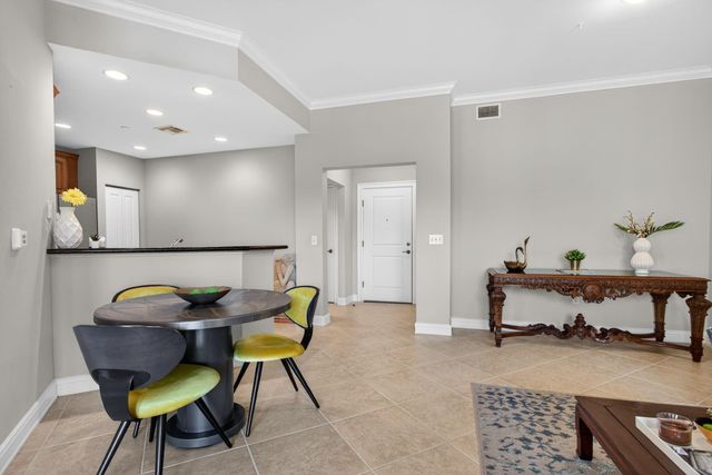 16102 Emerald Estates Drive 325, Weston, FL 33331