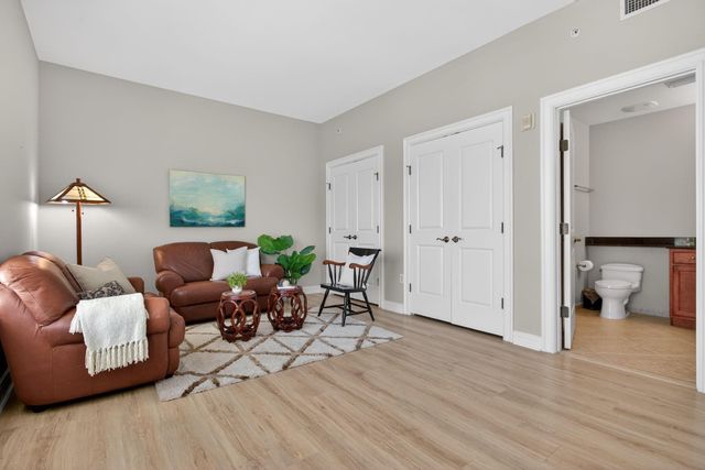 16102 Emerald Estates Drive 325, Weston, FL 33331