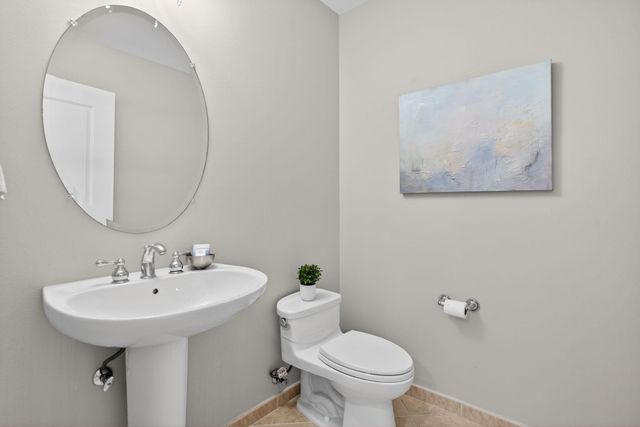 16102 Emerald Estates Drive 325, Weston, FL 33331