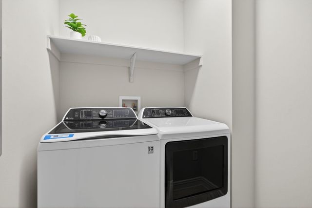 16102 Emerald Estates Drive 325, Weston, FL 33331