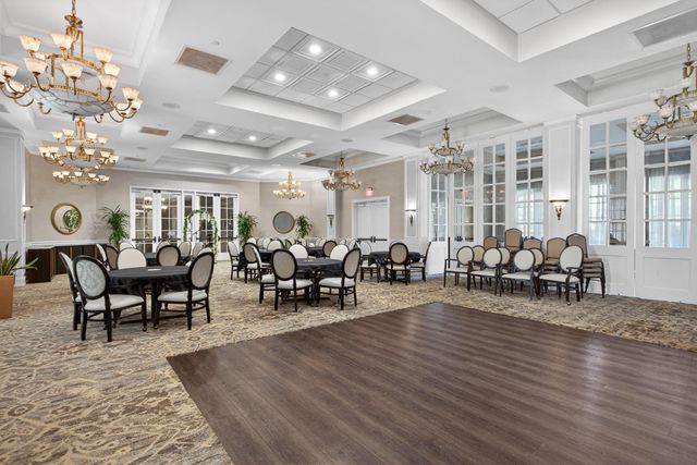 16102 Emerald Estates Drive 325, Weston, FL 33331