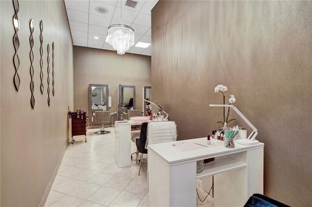 16102 Emerald Estates Drive 325, Weston, FL 33331