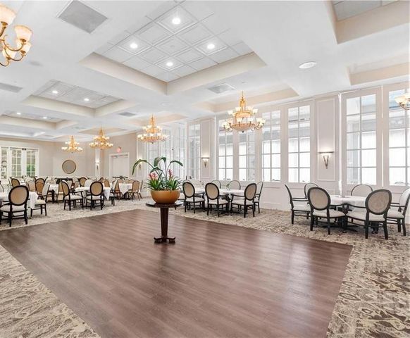 16102 Emerald Estates Drive 325, Weston, FL 33331