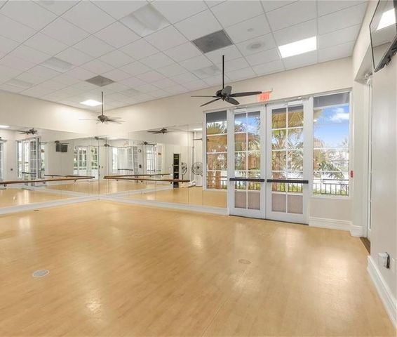 16102 Emerald Estates Drive 325, Weston, FL 33331