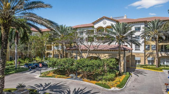 16102 Emerald Estates Drive 325, Weston, FL 33331