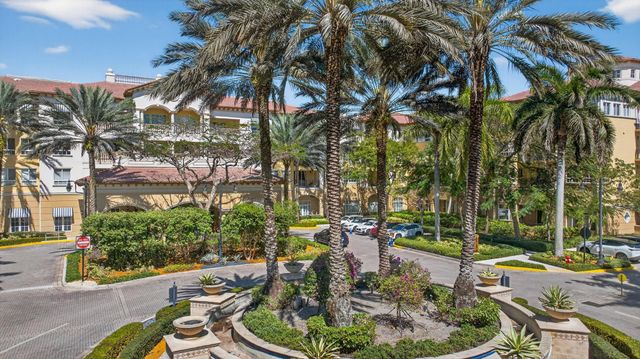 16102 Emerald Estates Drive 325, Weston, FL 33331