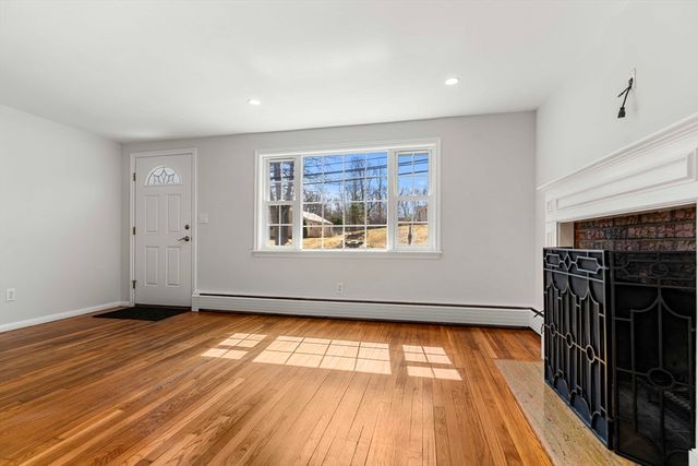 206 Dale Street, North Andover, MA 01845